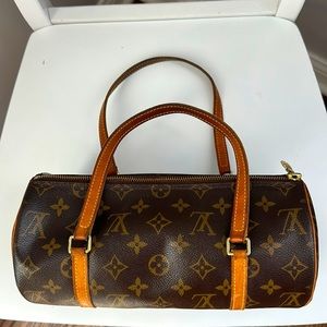 100% Authentic Louis Vuitton Papillon 30